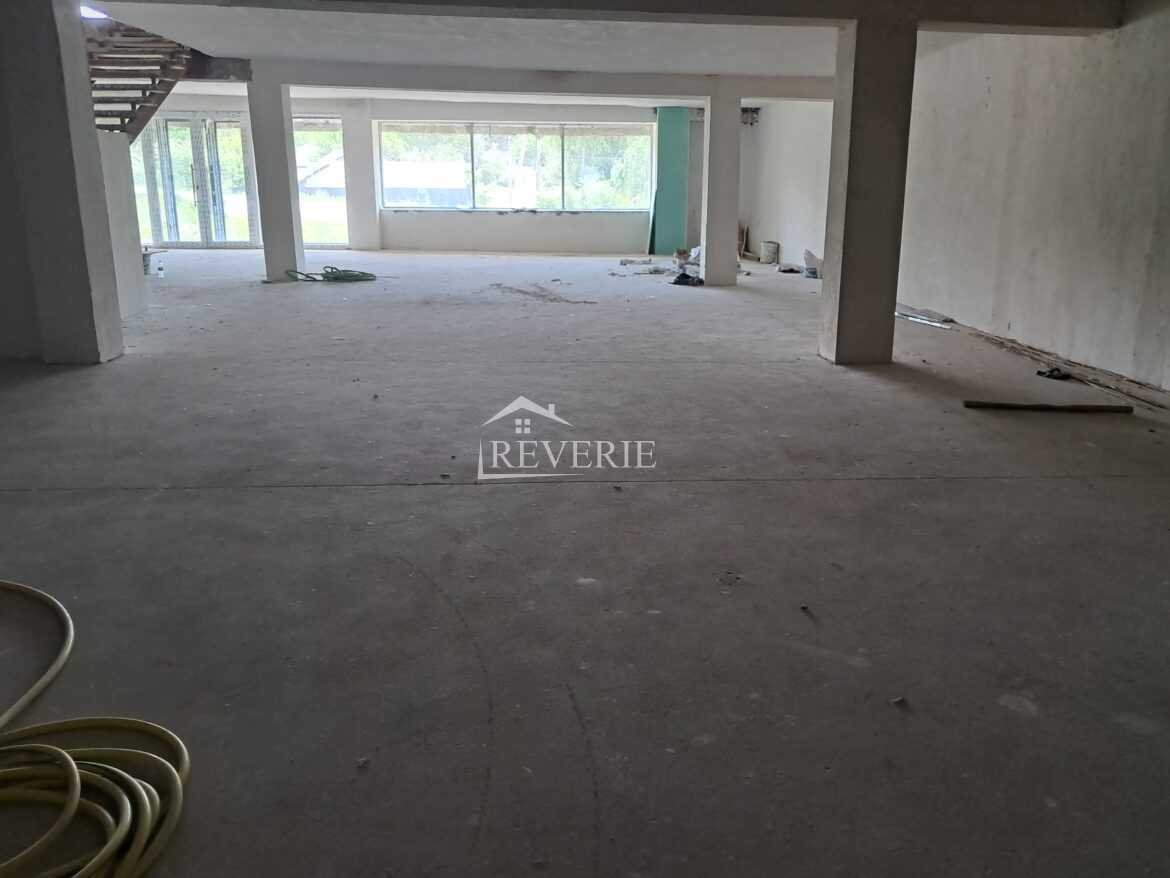 4-3-2-1-0-15414.  Сдается в аренду Коммерция Кахул,  Автостанция 8250€ в месяц