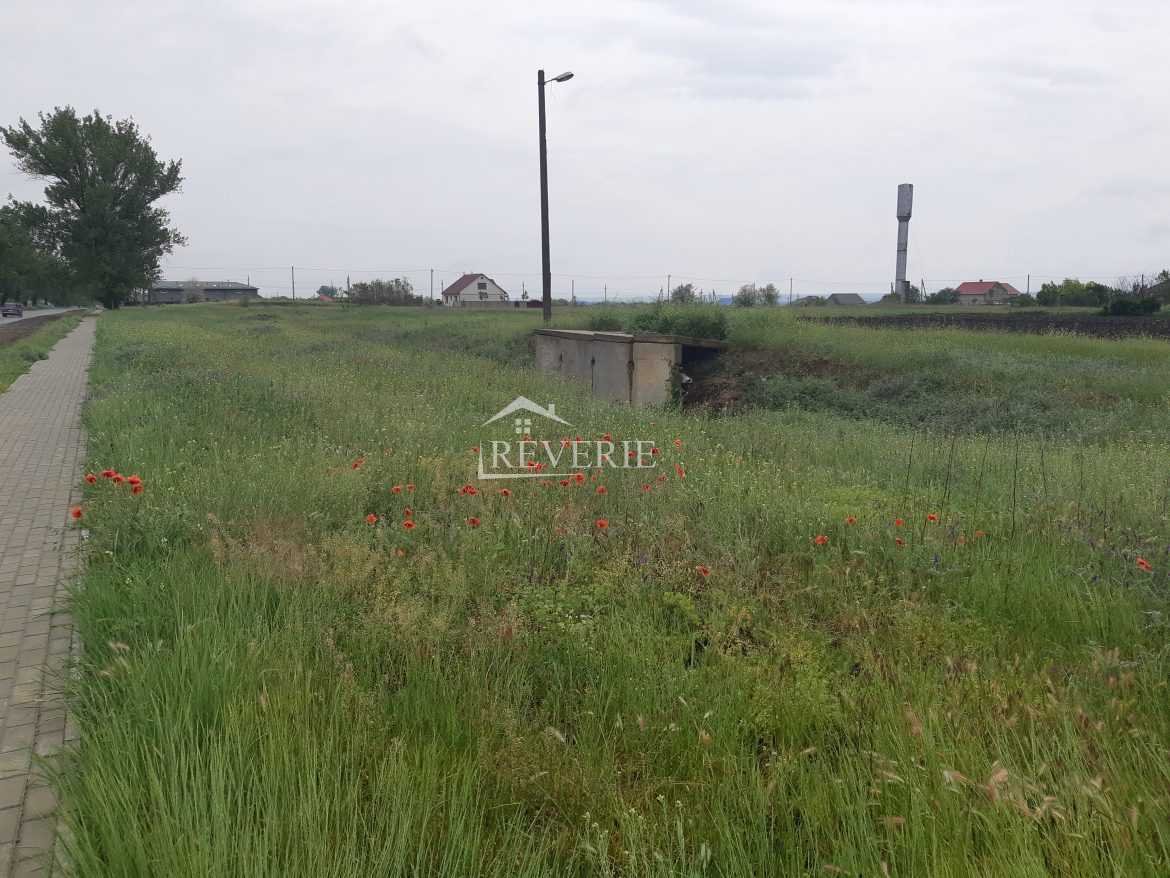 2-1-0-40140.  For Sale Land for construction Pascani 40000€
