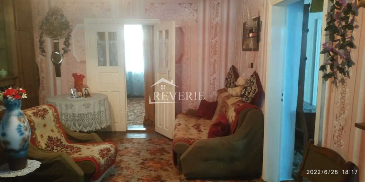 10-9-8-7-6-5-4-3-2-1-0-48582.  Se vinde Casă Cahul,  Valincea 72000€