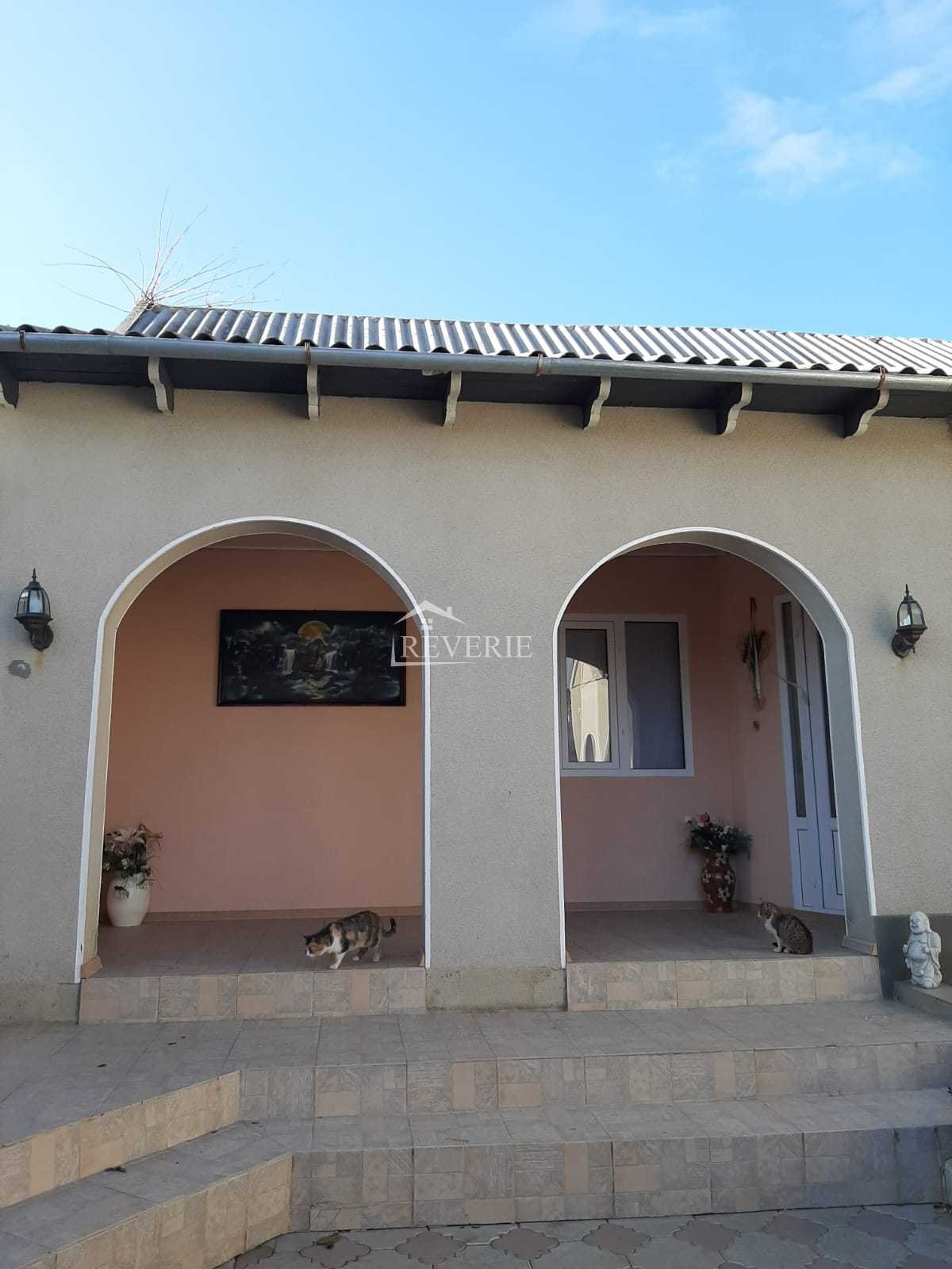 19-18-17-16-15-14-13-12-11-10-9-8-7-6-5-4-3-2-1-0-49830.  For Sale House Ursoaia 28000€