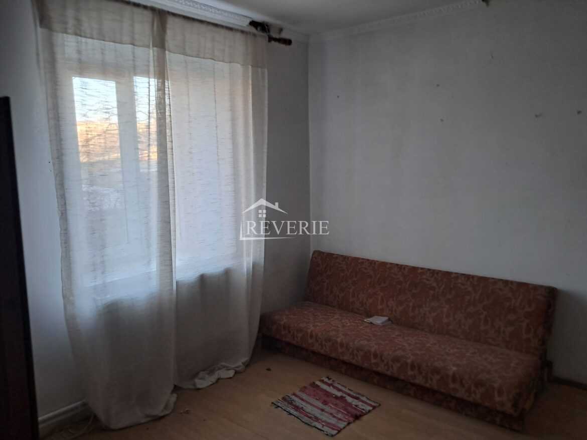 3-2-1-0-50095.  For Sale House Cahul,  Bus station 50000€