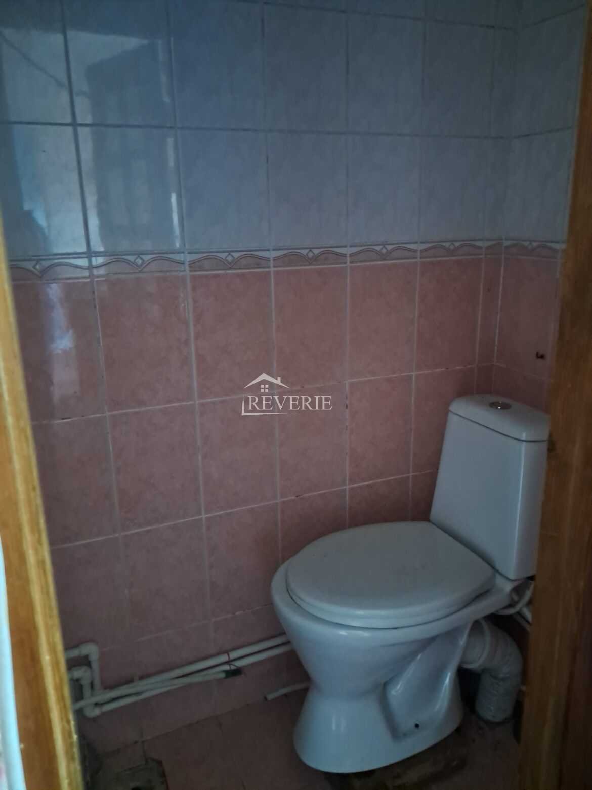 9-8-7-6-5-4-3-2-1-0-50095.  For Sale House Cahul,  Bus station 50000€