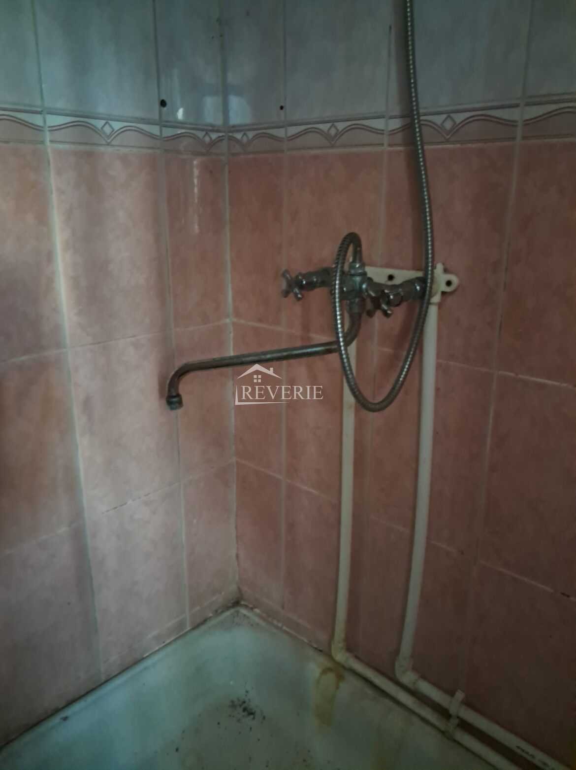 10-9-8-7-6-5-4-3-2-1-0-50095.  For Sale House Cahul,  Bus station 50000€