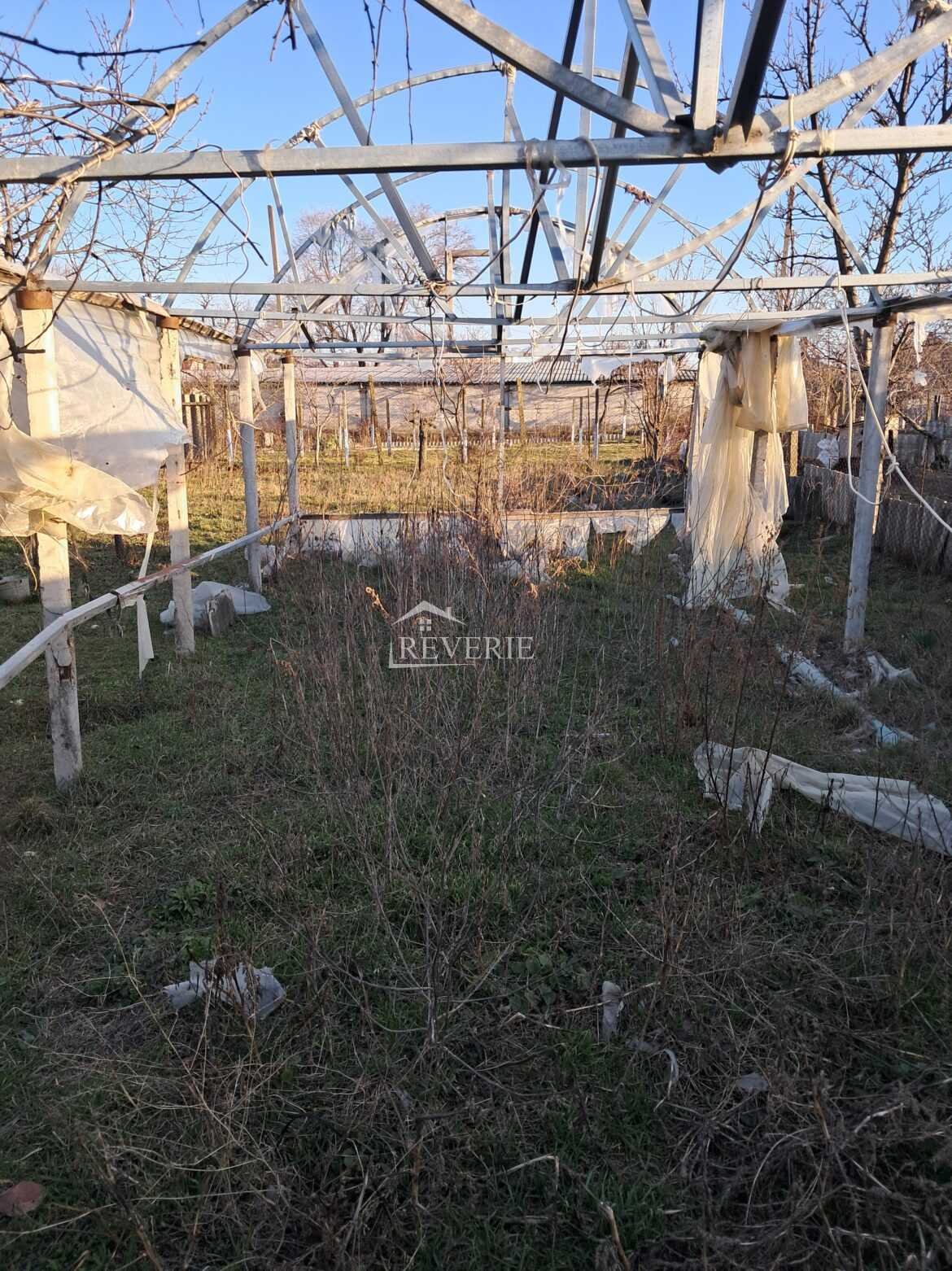 13-12-11-10-9-8-7-6-5-4-3-2-1-0-50095.  For Sale House Cahul,  Bus station 50000€