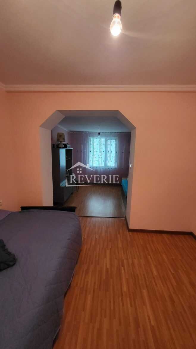 2-1-0-51655. Se vinde Apartament Crihana Veche 30000€