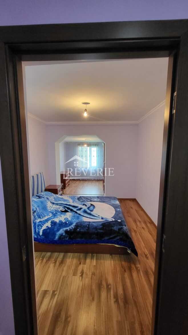 10-9-8-7-6-5-4-3-2-1-0-51655. Se vinde Apartament Crihana Veche 30000€