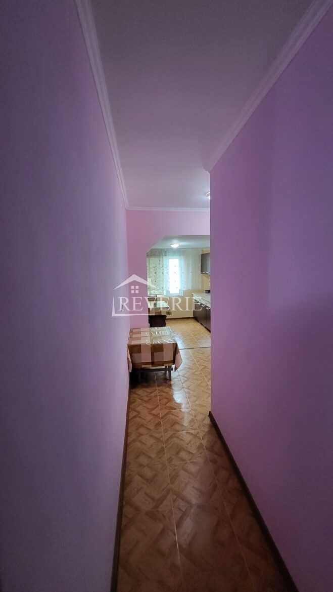 11-10-9-8-7-6-5-4-3-2-1-0-51655. Se vinde Apartament Crihana Veche 30000€
