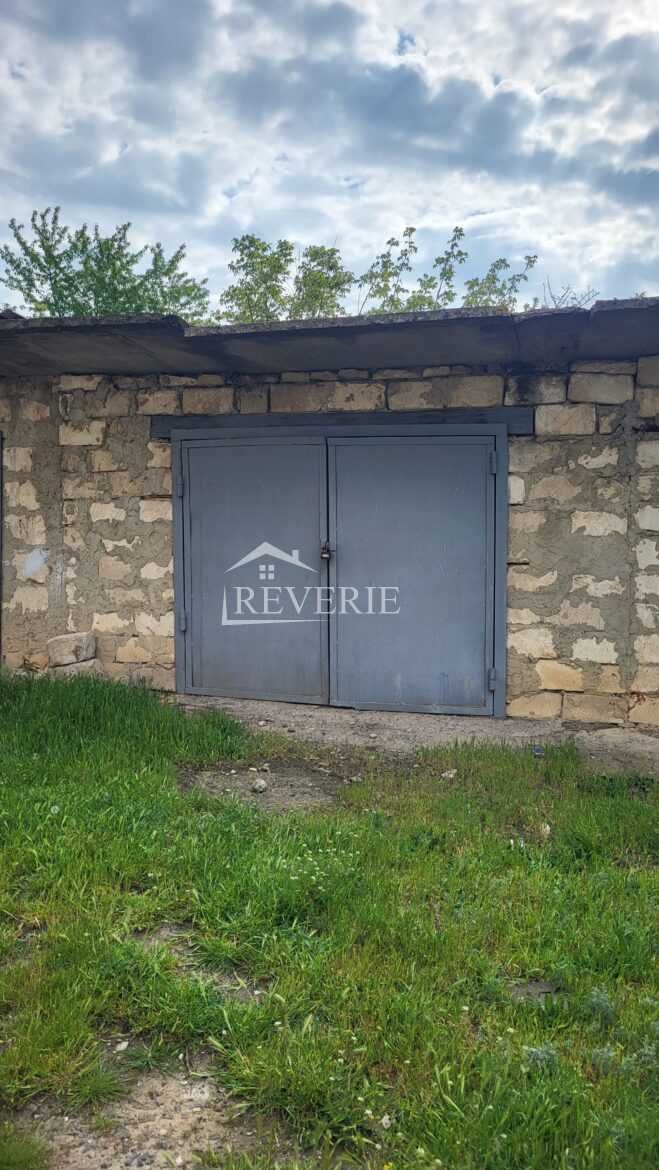 19-18-17-16-15-14-13-12-11-10-9-8-7-6-5-4-3-2-1-0-51655. Se vinde Apartament Crihana Veche 30000€
