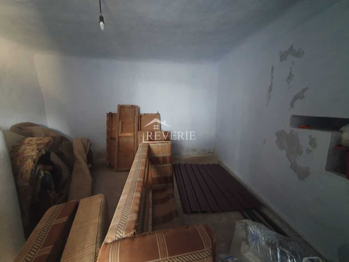 13-12-11-10-9-8-7-6-5-4-3-2-1-0-51753.  Se vinde Casă Moscovei 8500€