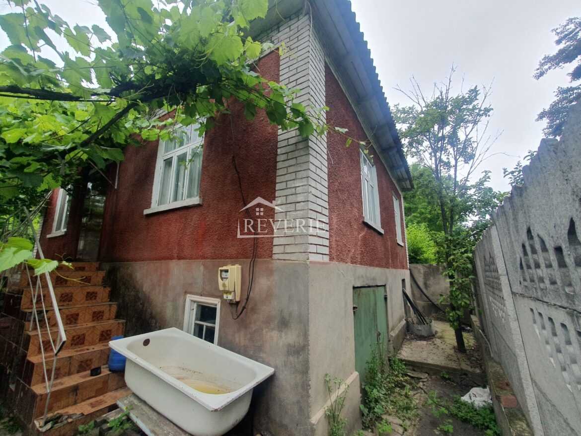 2-1-0-51975.  Se vinde Casă Cahul,  Centru 45000€