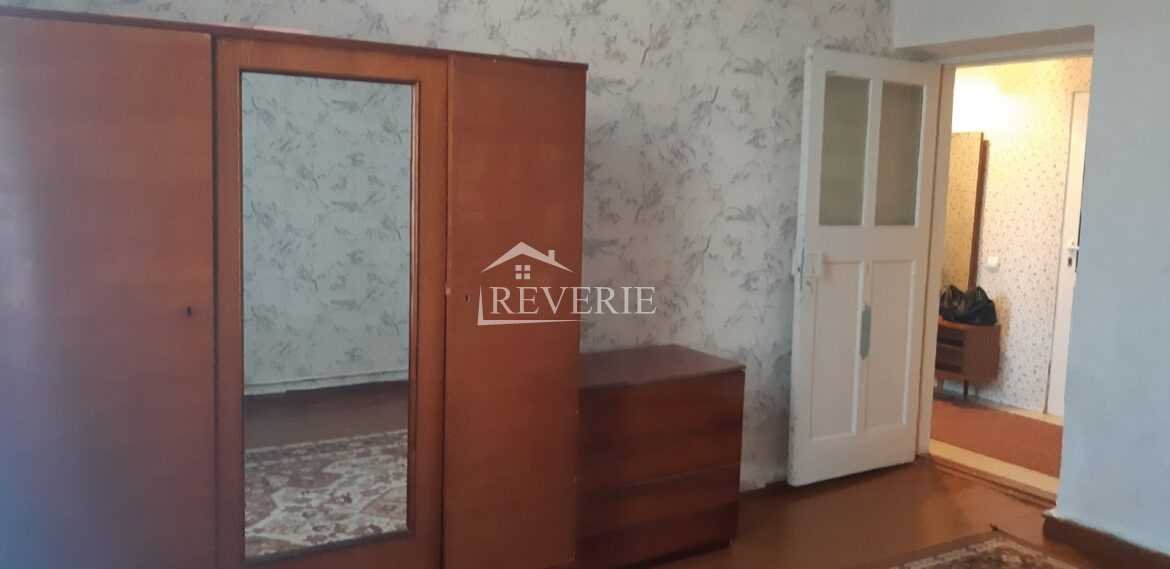 0-54180.  Se vinde Apartament Cahul,  Centru 42000€