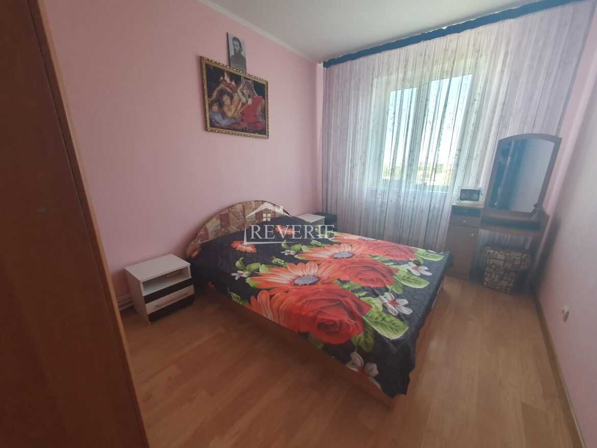 6-5-4-3-2-1-0-54739.  Se vinde Apartament Cahul,  Centru 70000€