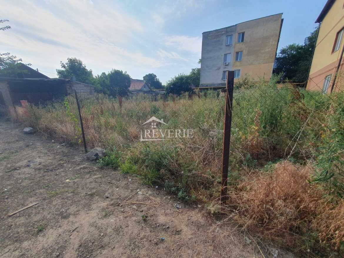 0-55161.  Se vinde Teren pentru constructii Cahul,  Centru 50000€