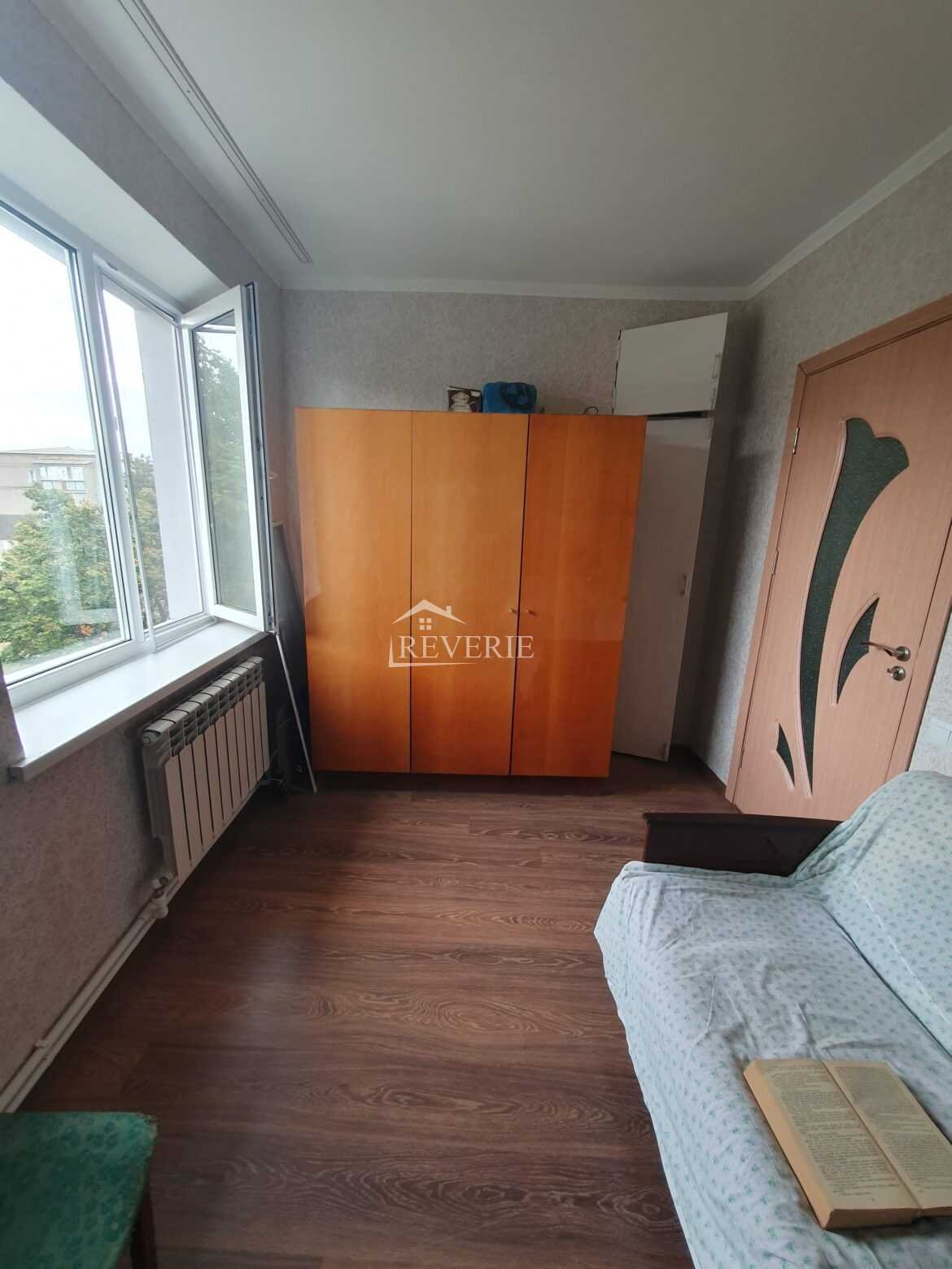 9-8-7-6-5-4-3-2-1-0-55457.  Se vinde Apartament Кагул,  Centru 45000€