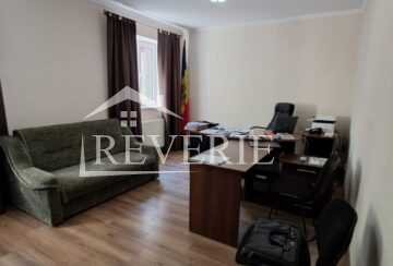 55769.  Se vinde Комерция Кагул,  Centru 150000€