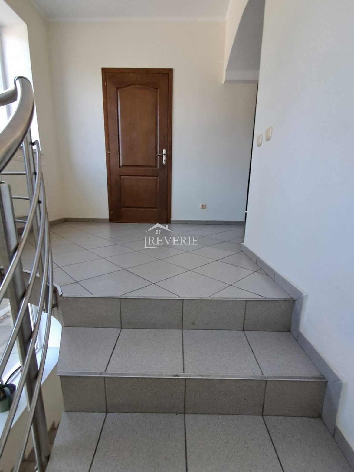 5-4-3-2-1-0-55769.  Se vinde Комерция Кагул,  Centru 140000€