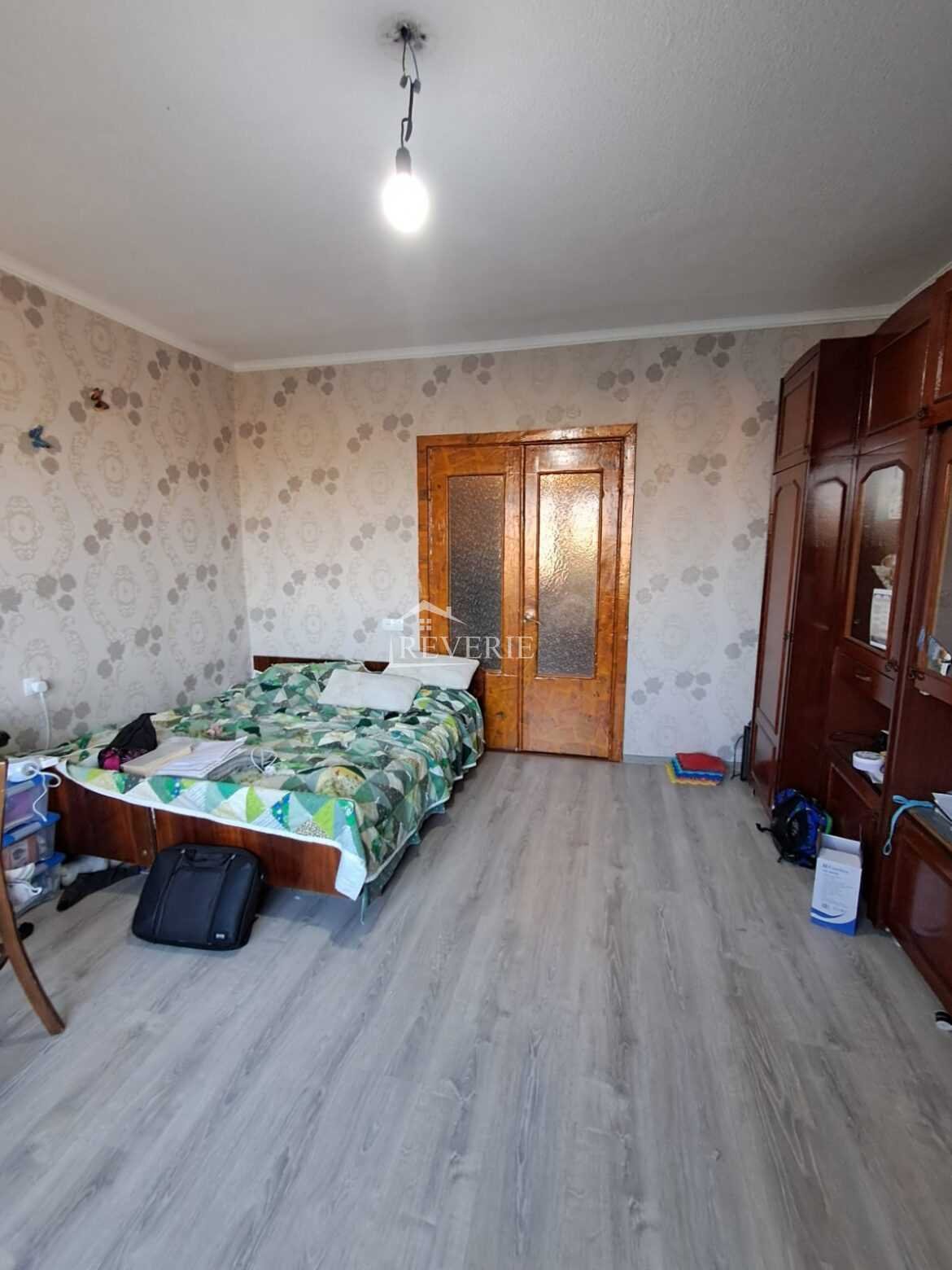 2-1-0-55916.  Se vinde Apartament Кагул,  Micro Raionul 15 46500€