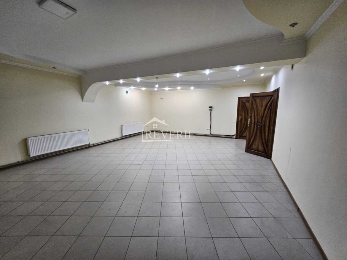 1-0-56004.  For Rent Comercial Cahul,  Center 500€ в месяц