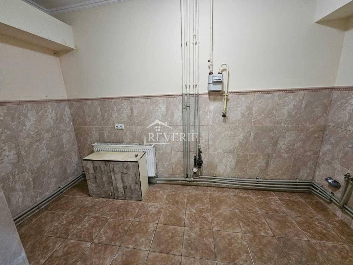 6-5-4-3-2-1-0-56004.  For Rent Comercial Cahul,  Center 500€ в месяц