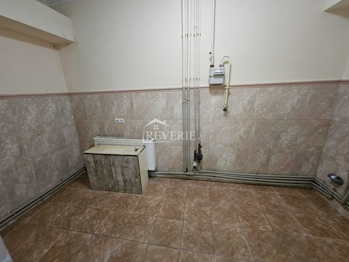 7-6-5-4-3-2-1-0-56004.  For Rent Comercial Cahul,  Center 500€ в месяц