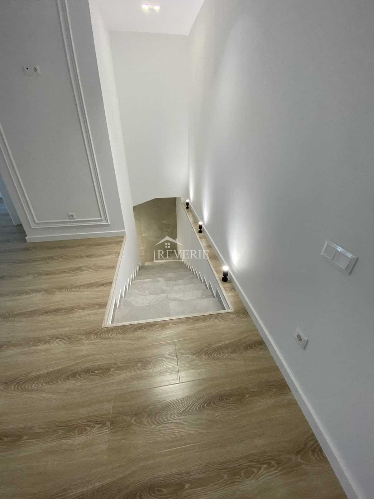 3-2-1-0-56578.  Продается Квартира Кахул,  Автостанция 115000€