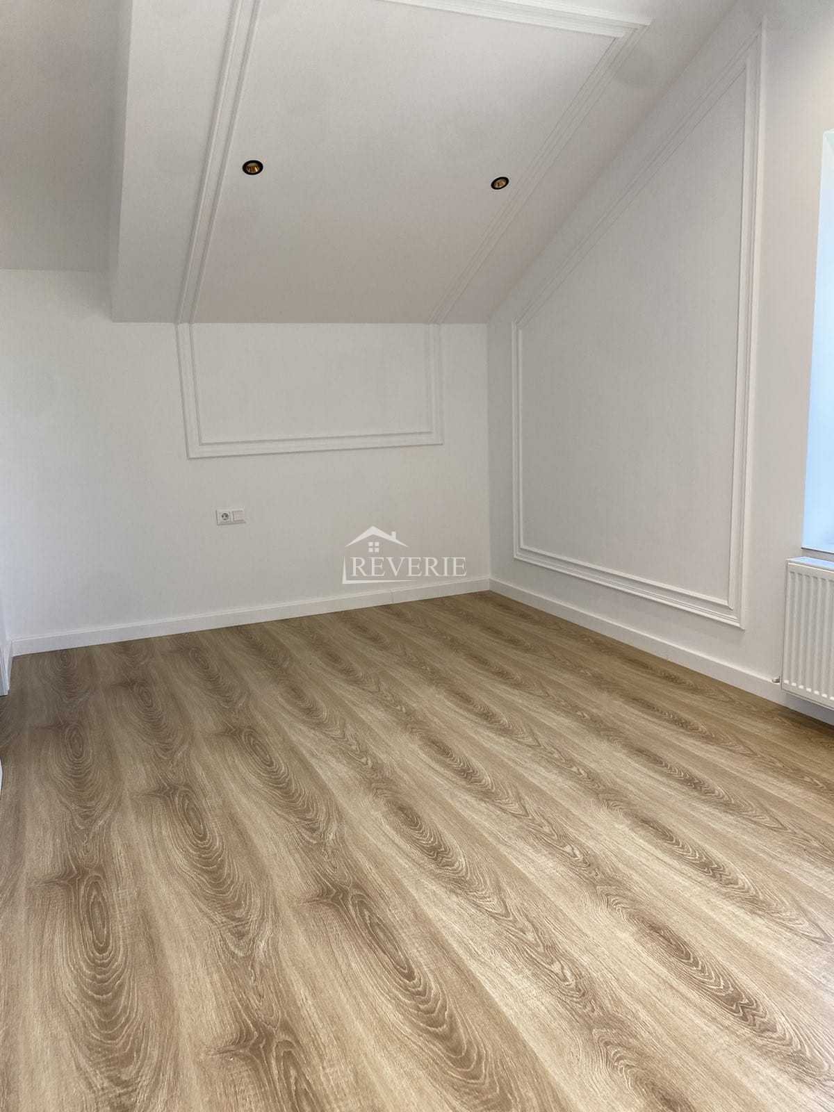 9-8-7-6-5-4-3-2-1-0-56578.  Продается Квартира Кахул,  Автостанция 115000€