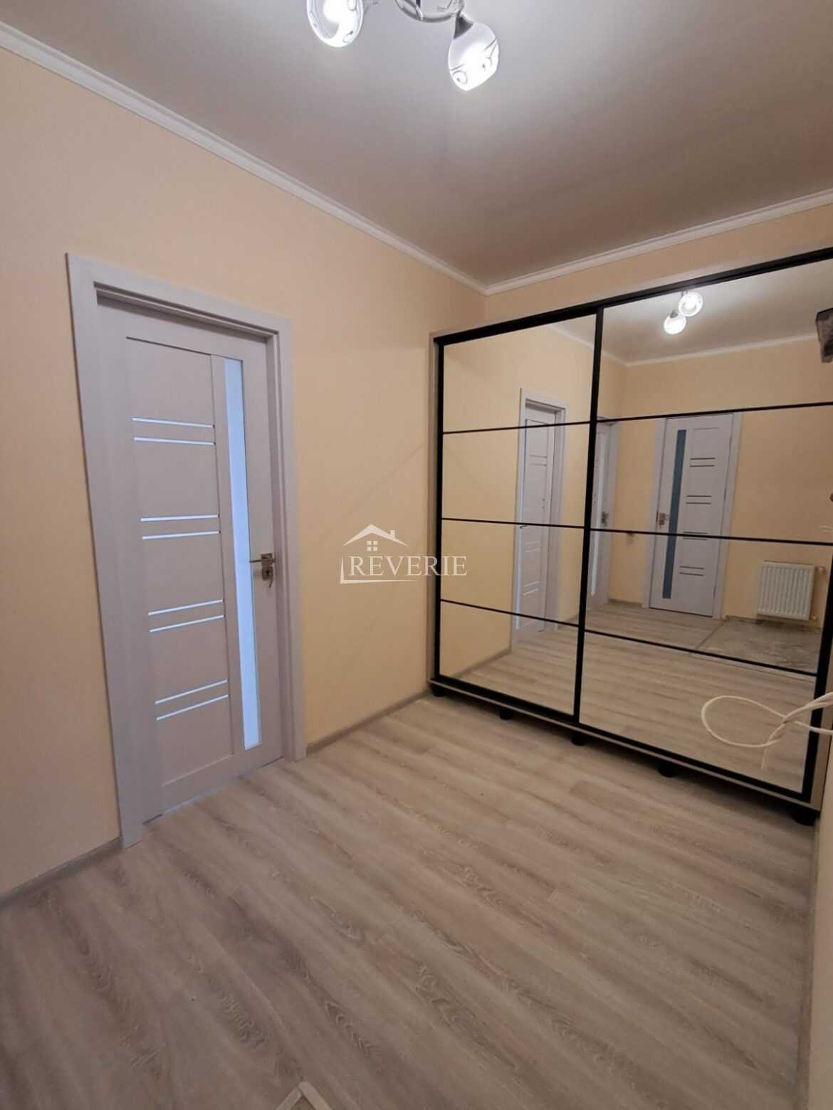 6-5-4-3-2-1-0-57469.  For Sale Apartment Cahul,  Center 57000€