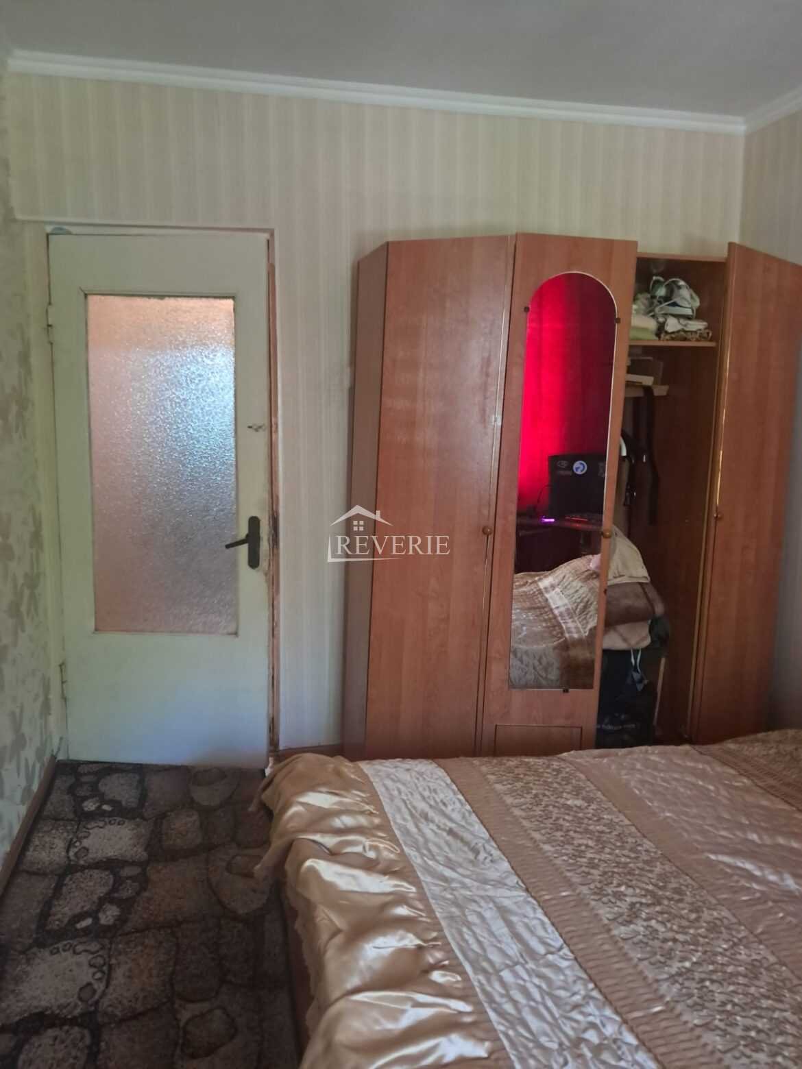 5-4-3-2-1-0-57550.  Продается Квартира Кахул,  Центр 80000€
