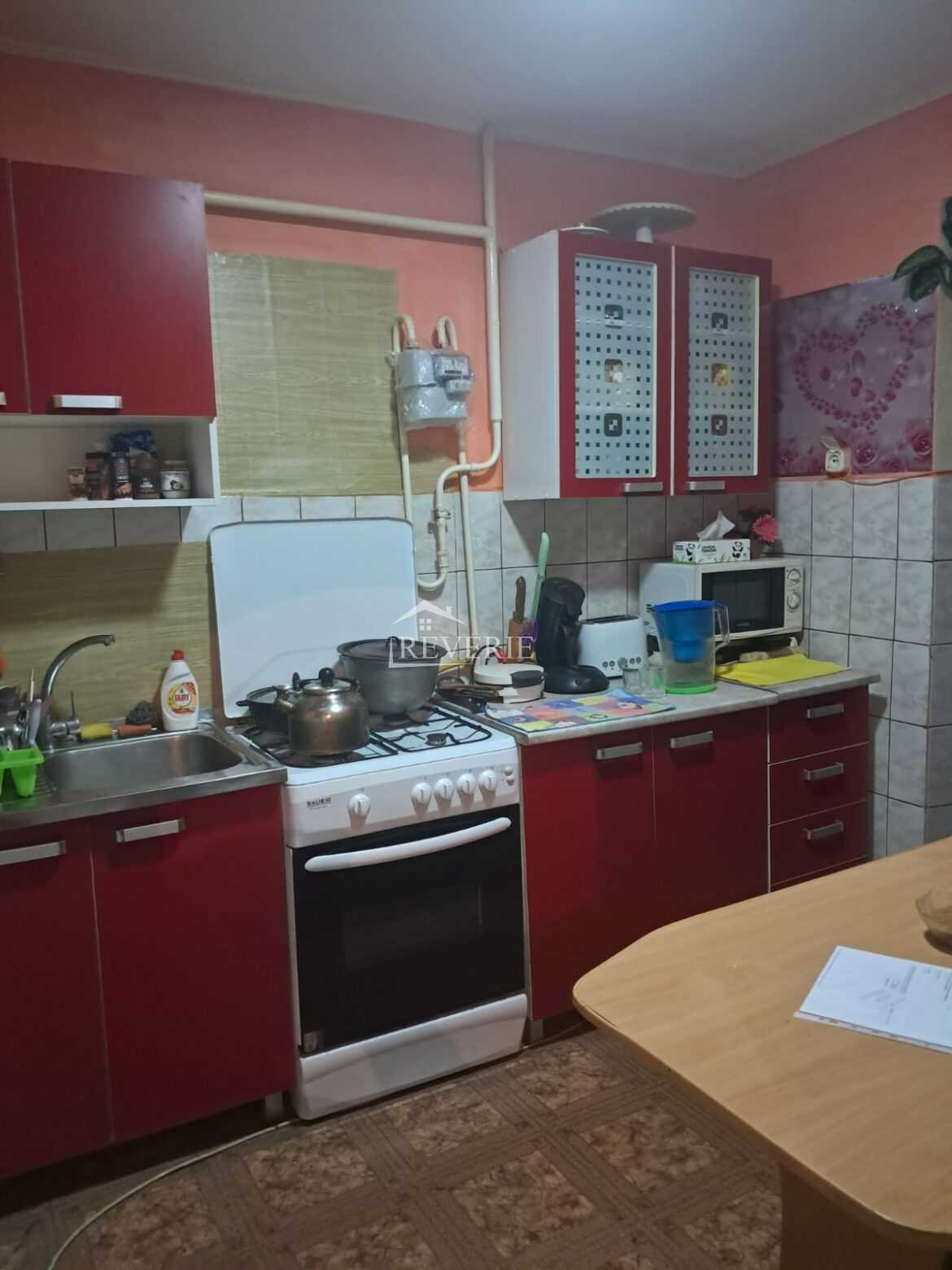 4-3-2-1-0-57550.  Продается Квартира Кахул,  Центр 80000€