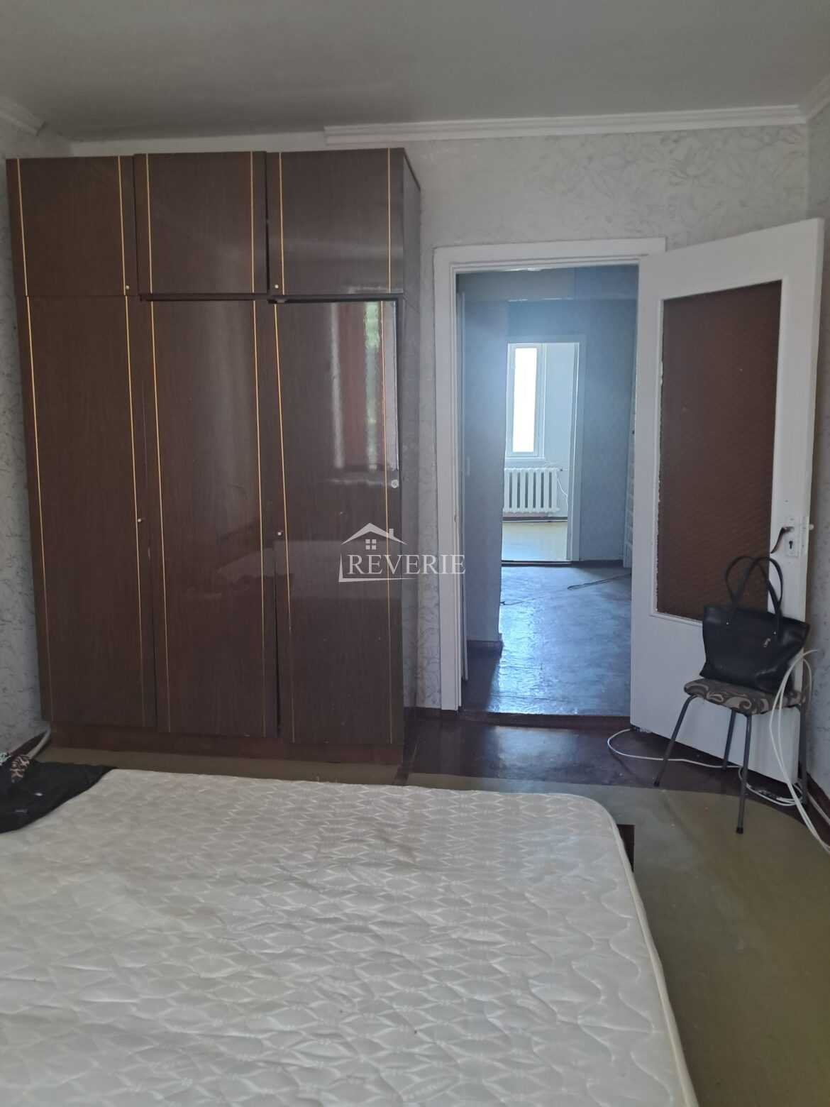 6-5-4-3-2-1-0-57591.  Продается Квартира Кахул,  15 микро р-н. 48500€