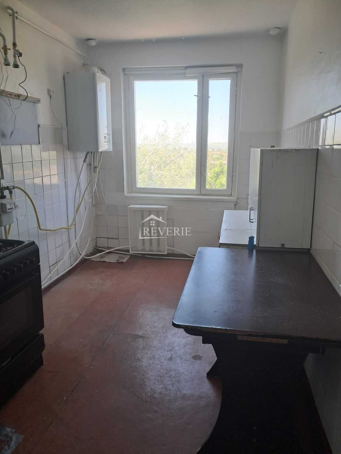7-6-5-4-3-2-1-0-57591.  Продается Квартира Кахул,  15 микро р-н. 48500€