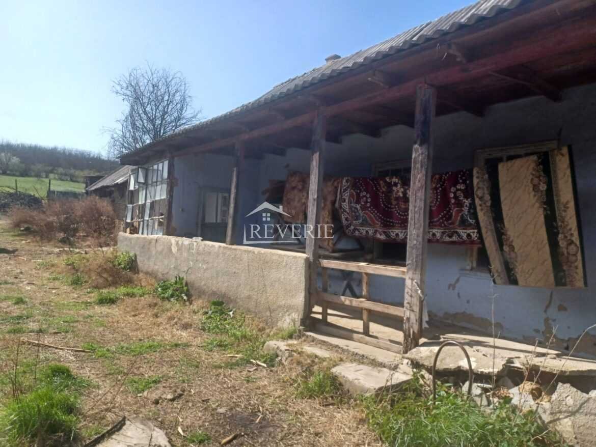 6-5-4-3-2-1-0-57605.  Se vinde Casă Moscovei 7000€