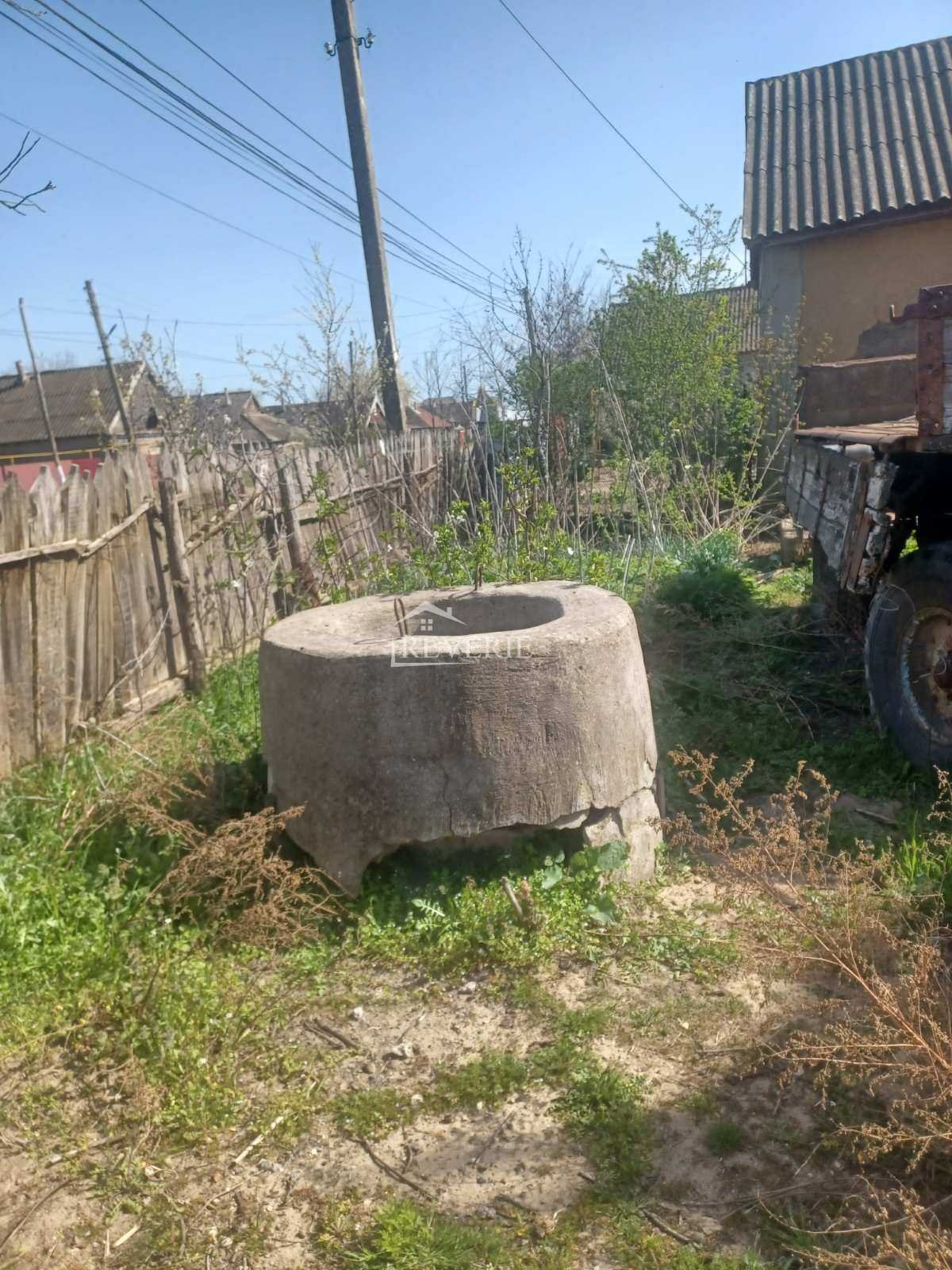 9-8-7-6-5-4-3-2-1-0-57605.  Se vinde Casă Moscovei 7000€