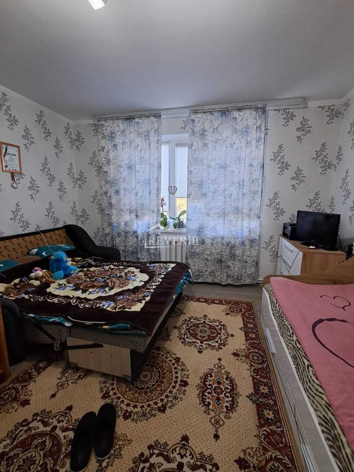 3-2-1-0-57700.  For Sale Apartment Cahul,  Lapaevca 60000€