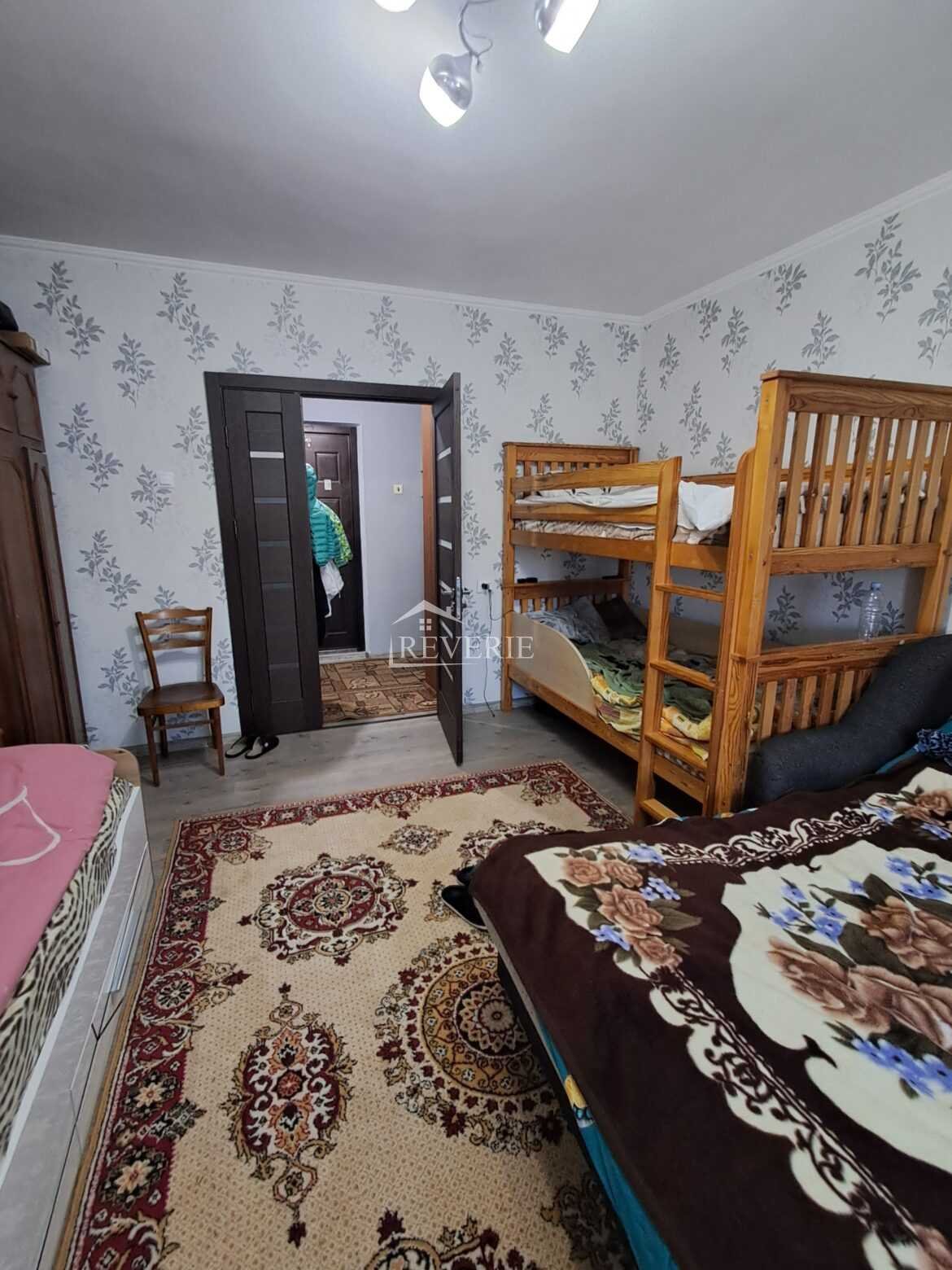 4-3-2-1-0-57700.  For Sale Apartment Cahul,  Lapaevca 60000€