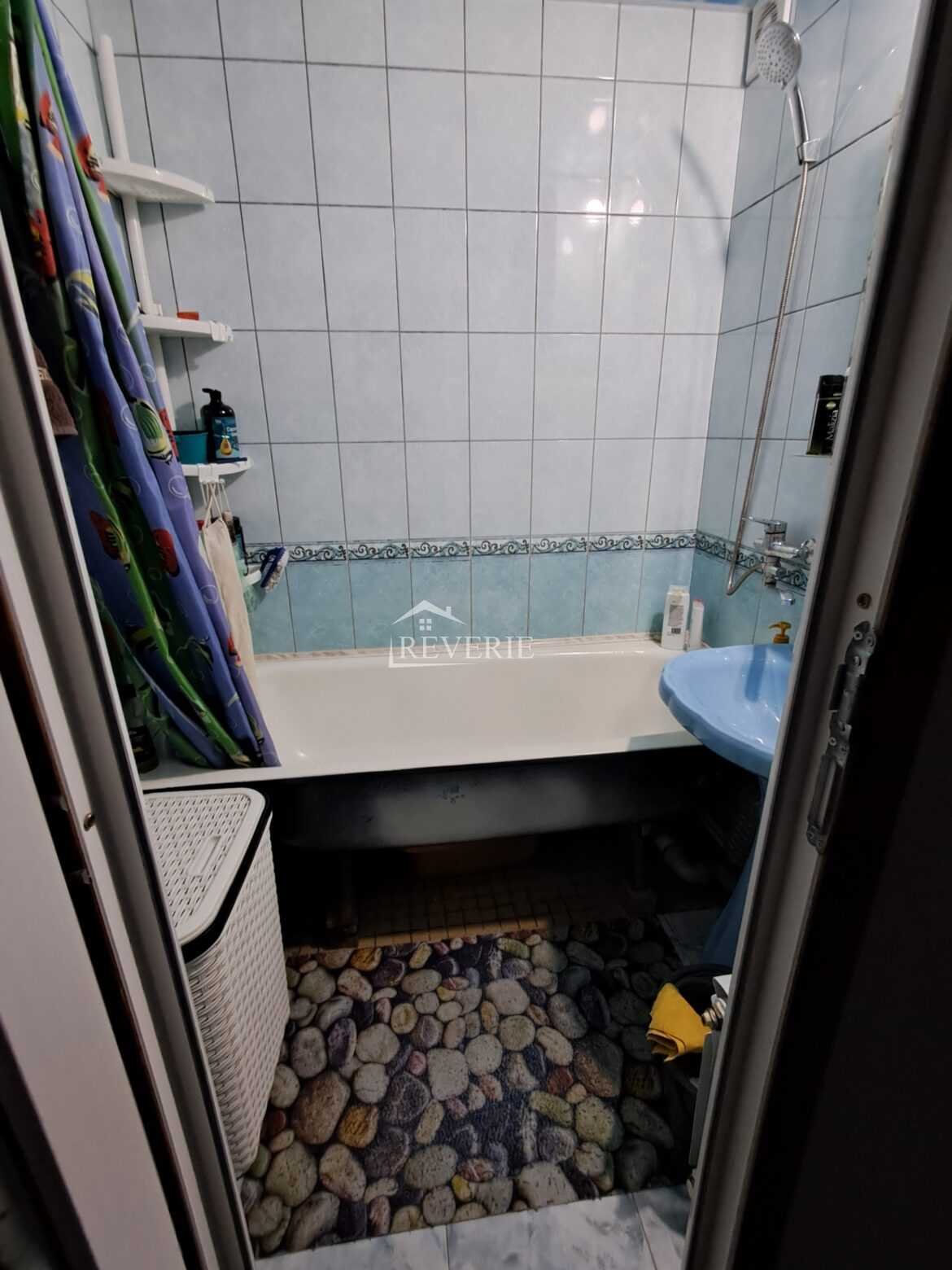 7-6-5-4-3-2-1-0-57700.  For Sale Apartment Cahul,  Lapaevca 60000€