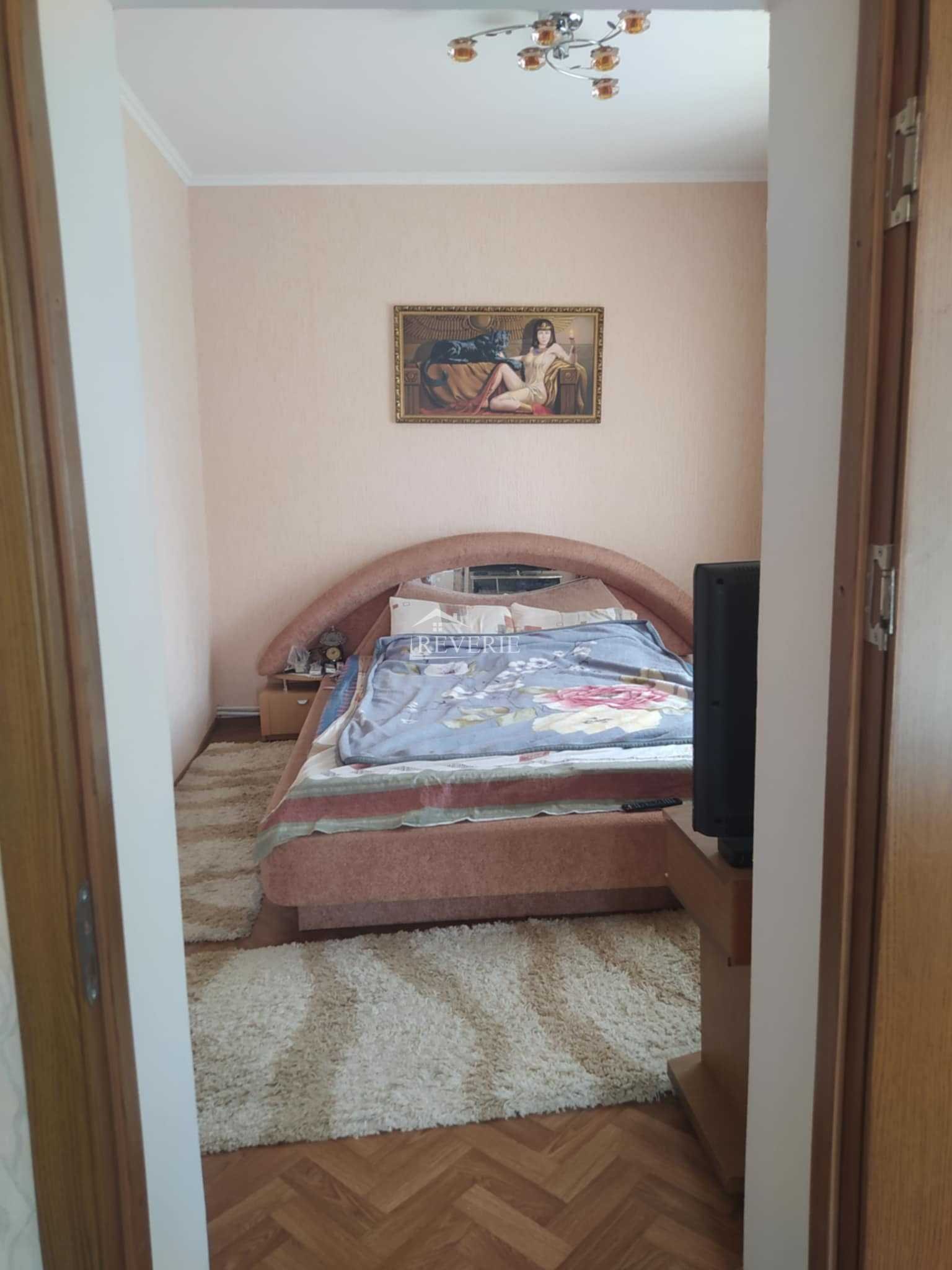 0-57913.  Se vinde Casă Cahul,  Centru 100000€