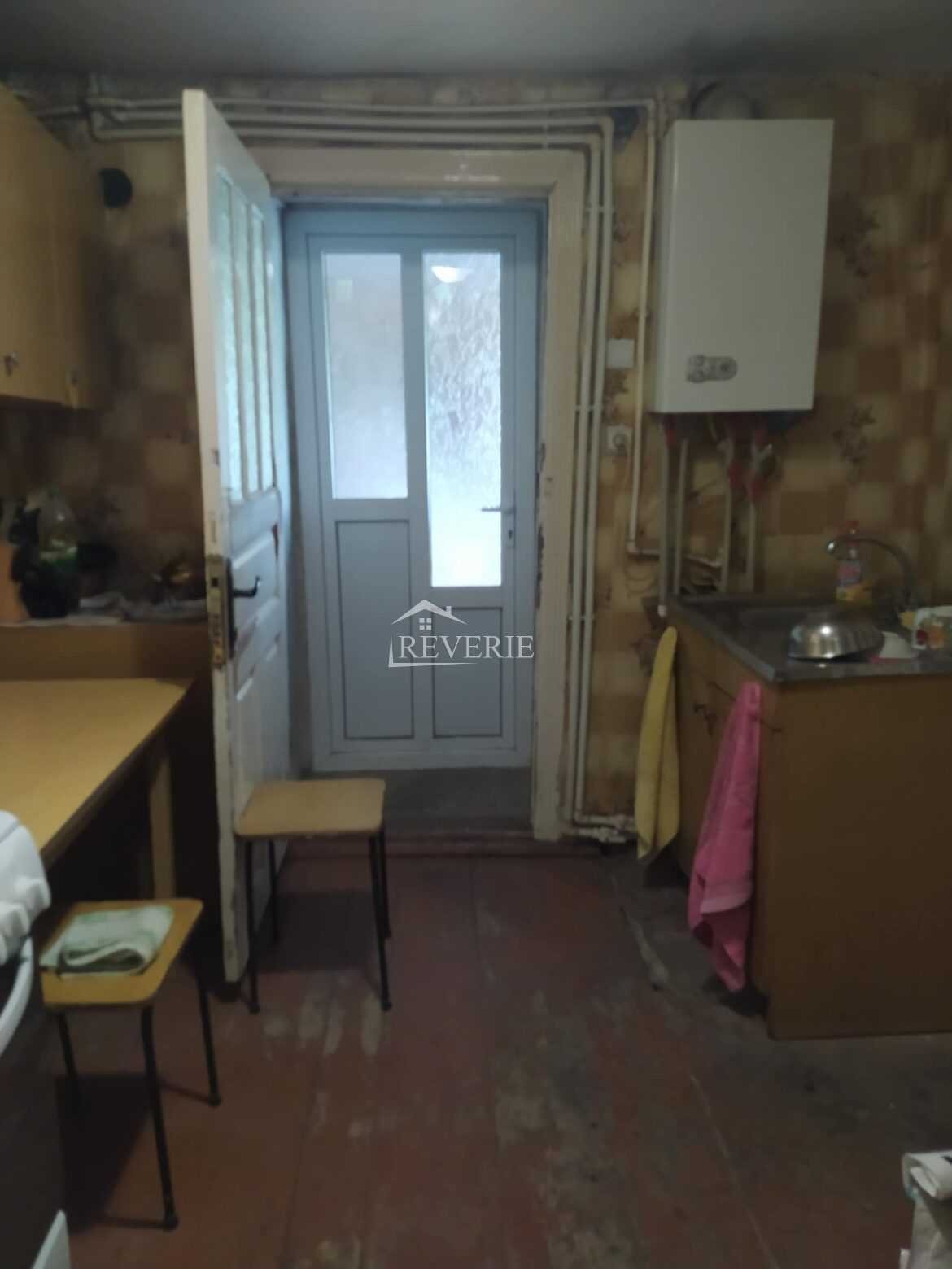 12-11-10-9-8-7-6-5-4-3-2-1-0-57913.  Se vinde Casă Cahul,  Centru 100000€