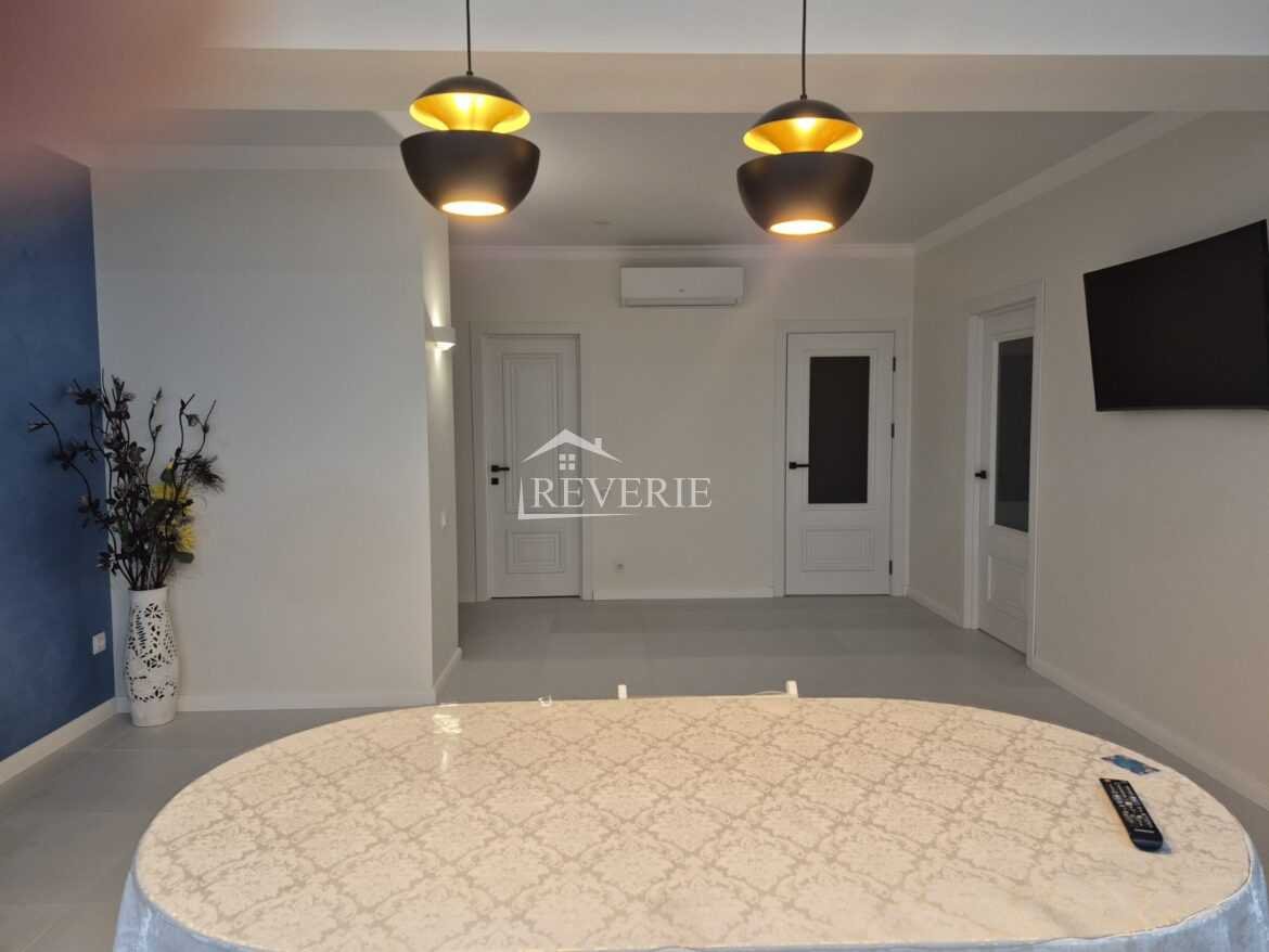 8-7-6-5-4-3-2-1-0-58009. Se vinde Apartament Cahul, Centru 130000€