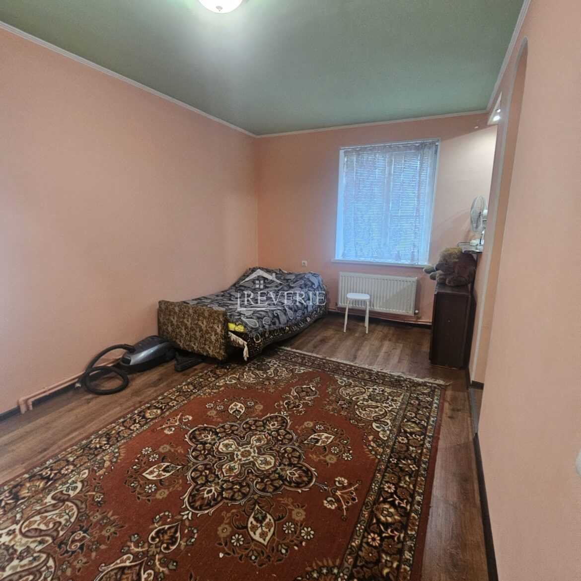 1-0-58027.  Продается Квартира Кахул,  Центр 32500€
