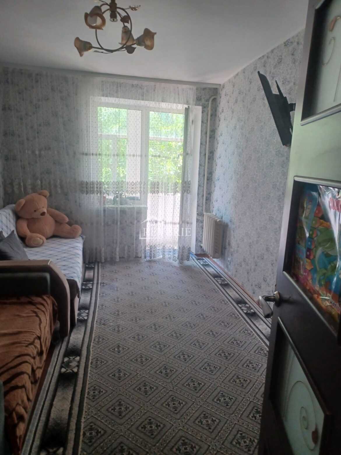 6-5-4-3-2-1-0-58077.  For Sale Apartment Cahul,  Center 46500€