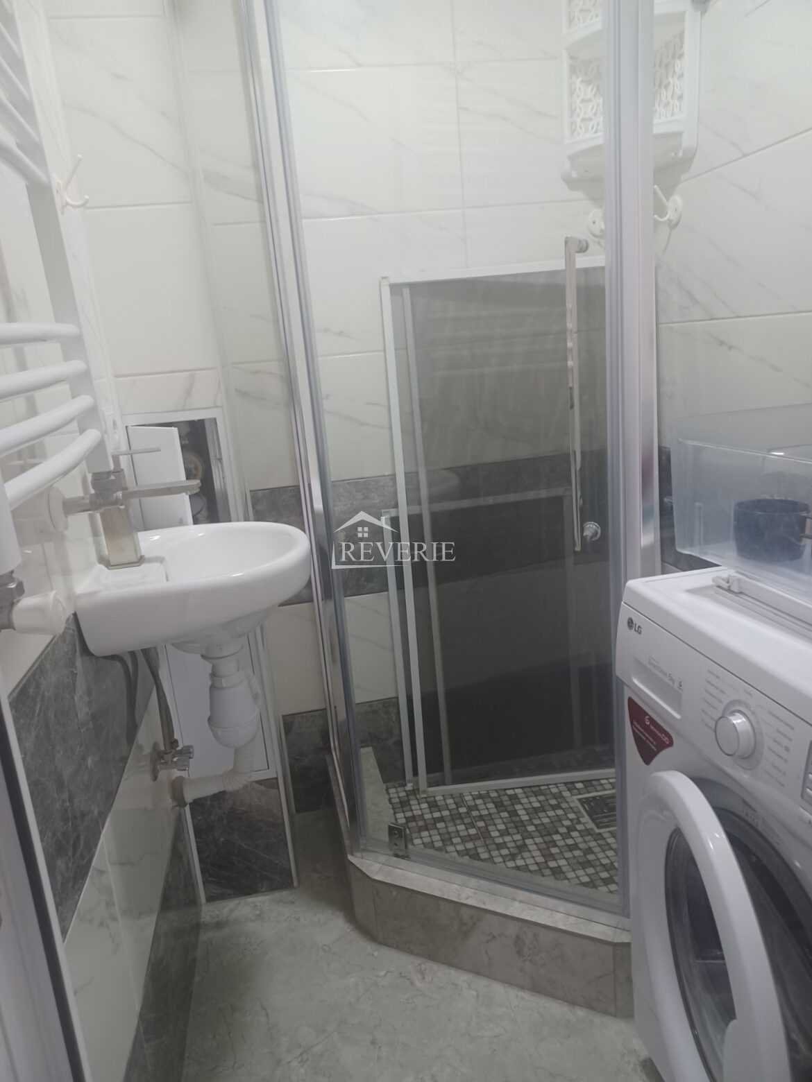 8-7-6-5-4-3-2-1-0-58095.  Продается Квартира Кахул,  Центр 77000€