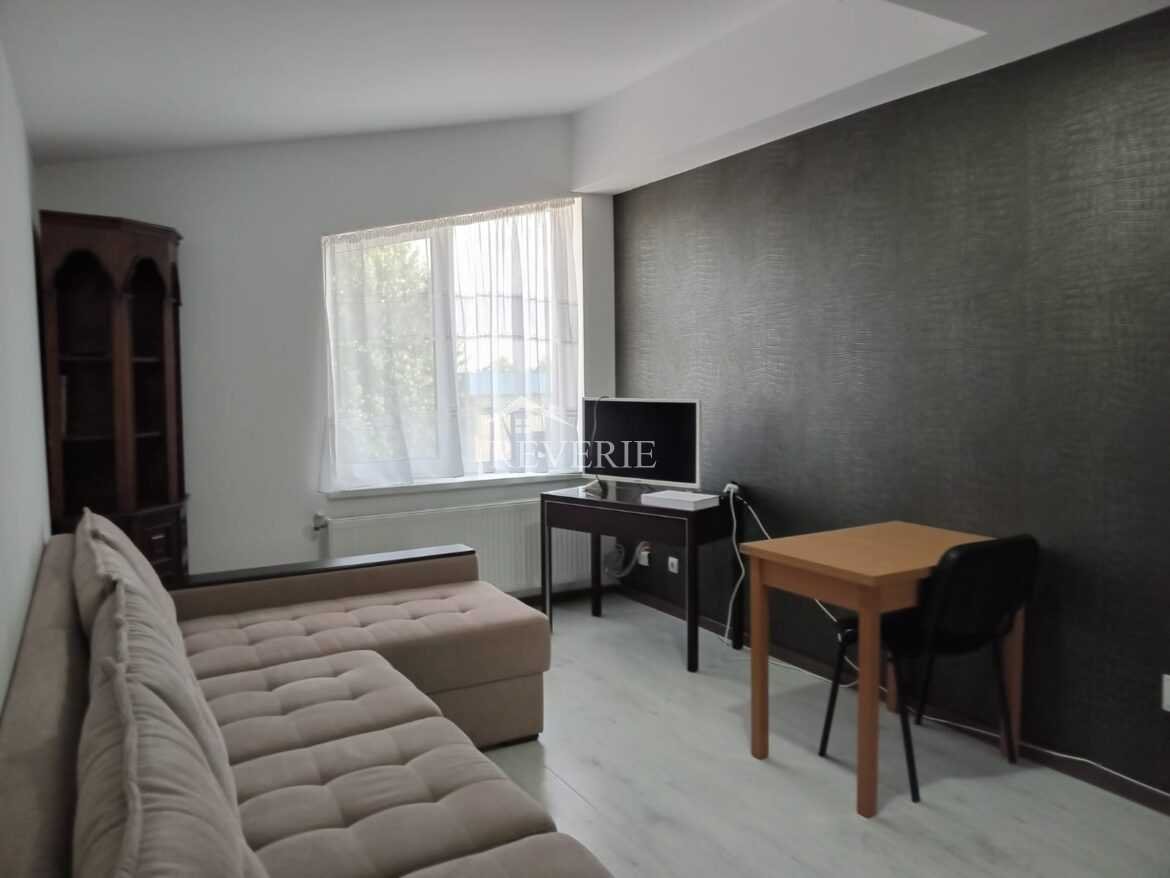 1-0-58152.  Продается Квартира Кахул,  Центр 125000€