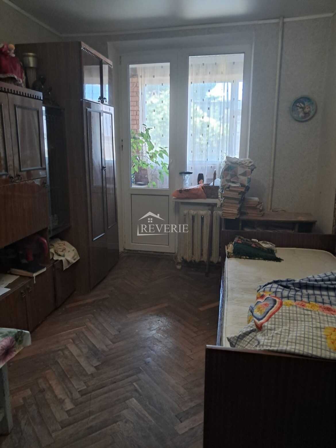 5-4-3-2-1-0-58313.  Продается Квартира Кахул,  Центр 70000€