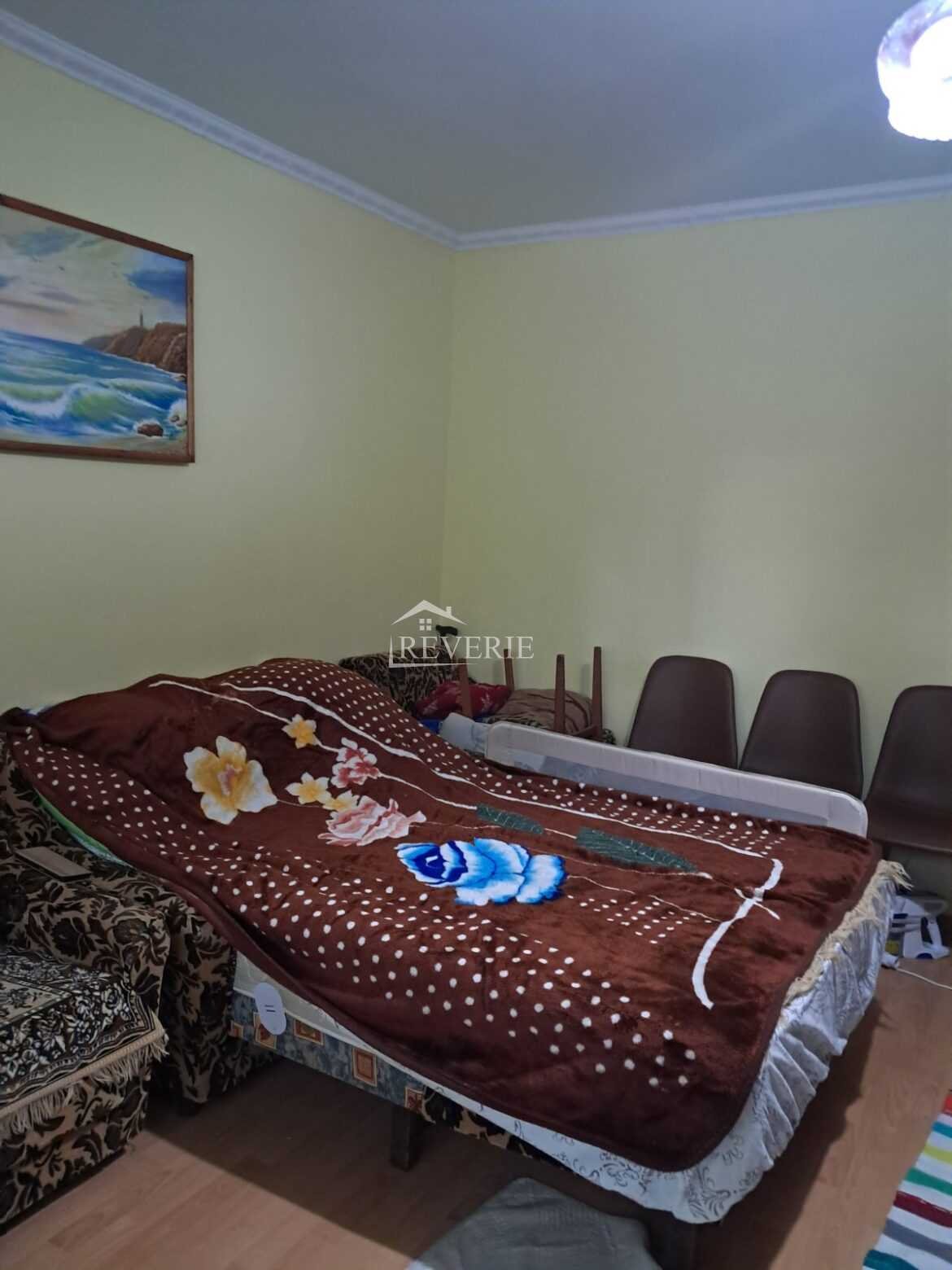 8-7-6-5-4-3-2-1-0-58496. Se vinde Apartament Cahul, Micro Raionul 15 67000€