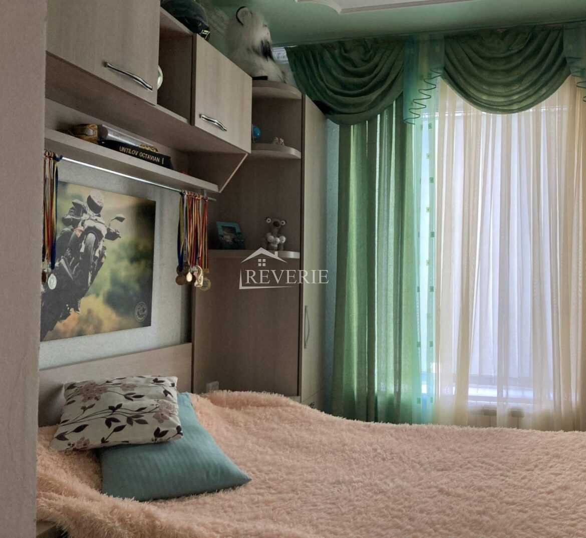 13-12-11-10-9-8-7-6-5-4-3-2-1-0-58510.  Se vinde Casă Cahul,  Centru 139000€