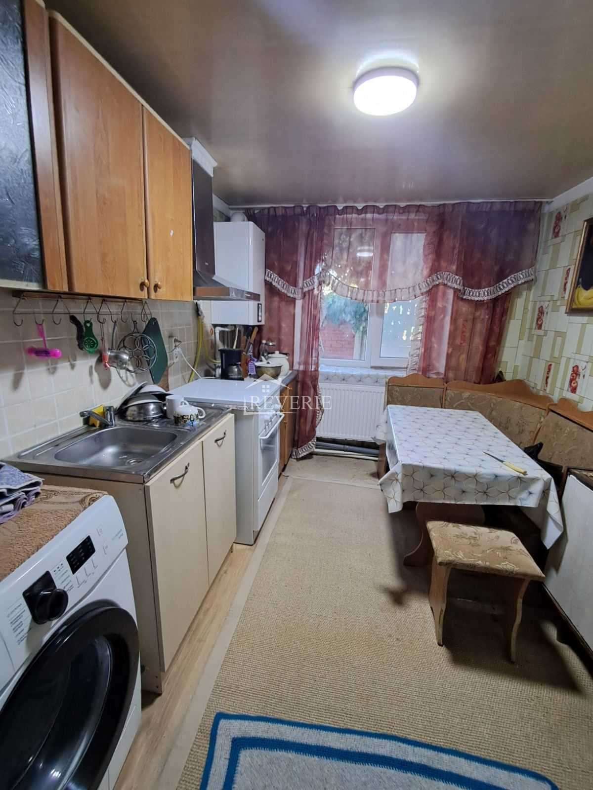 1-0-58619.  Продается Дом Кахул,  Центр 95000€