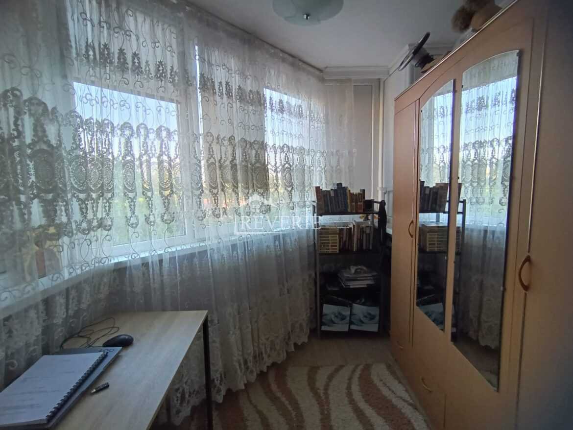 8-7-6-5-4-3-2-1-0-58676.  Продается Квартира Кахул,  Центр 75000€