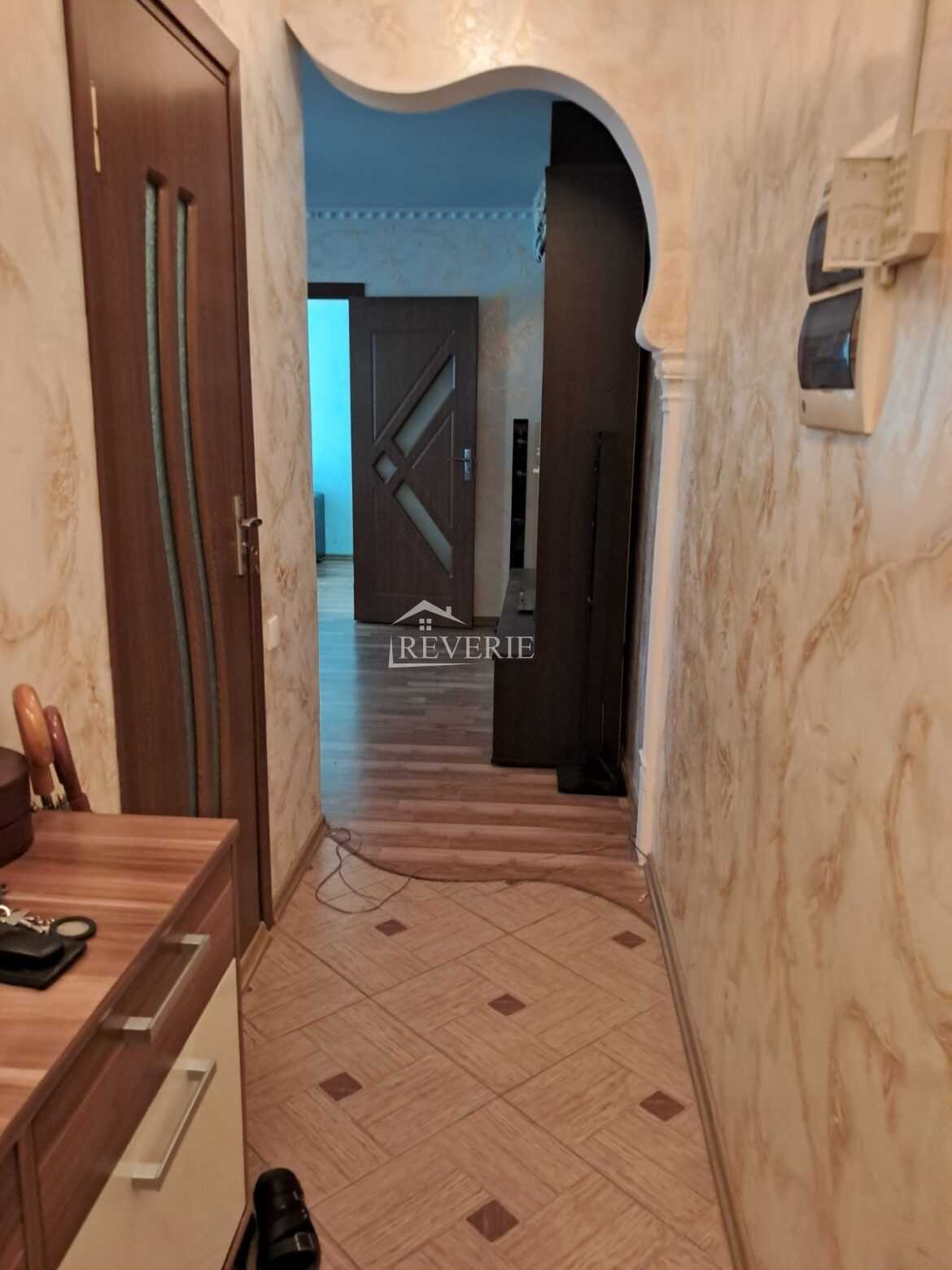 6-5-4-3-2-1-0-58695.  Продается Квартира Кахул,  Центр 52000€