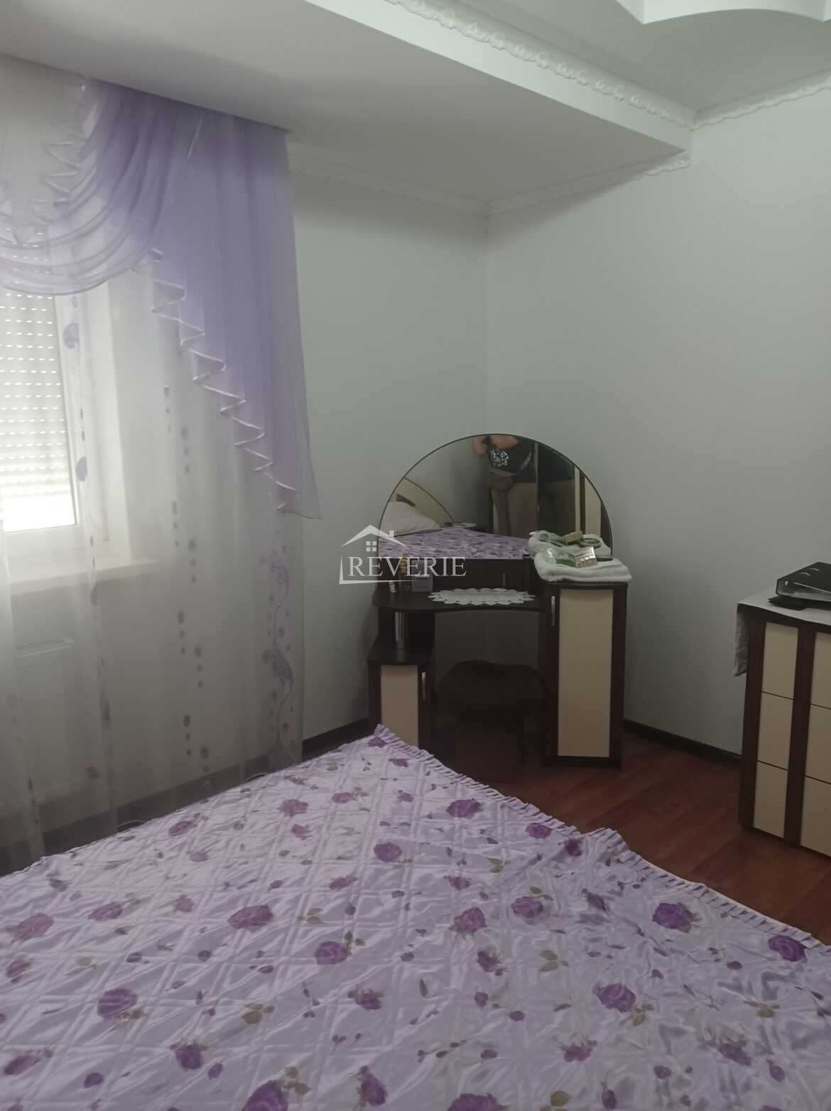 4-3-2-1-0-58713.  Продается Квартира Кахул,  Центр 115000€